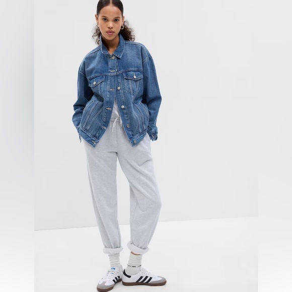 GAP WOMEN’S TALL XL
Icon Denim Jean Jacket Blue Trucker - Picture 5 of 11